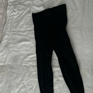 Blanqi maternity leggings size small